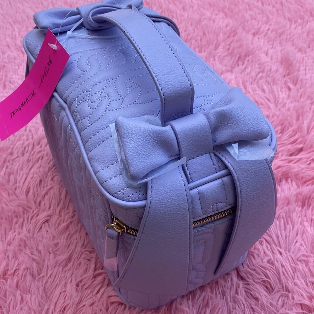💜 Betsey Johnson Lavender Vanity Train Case